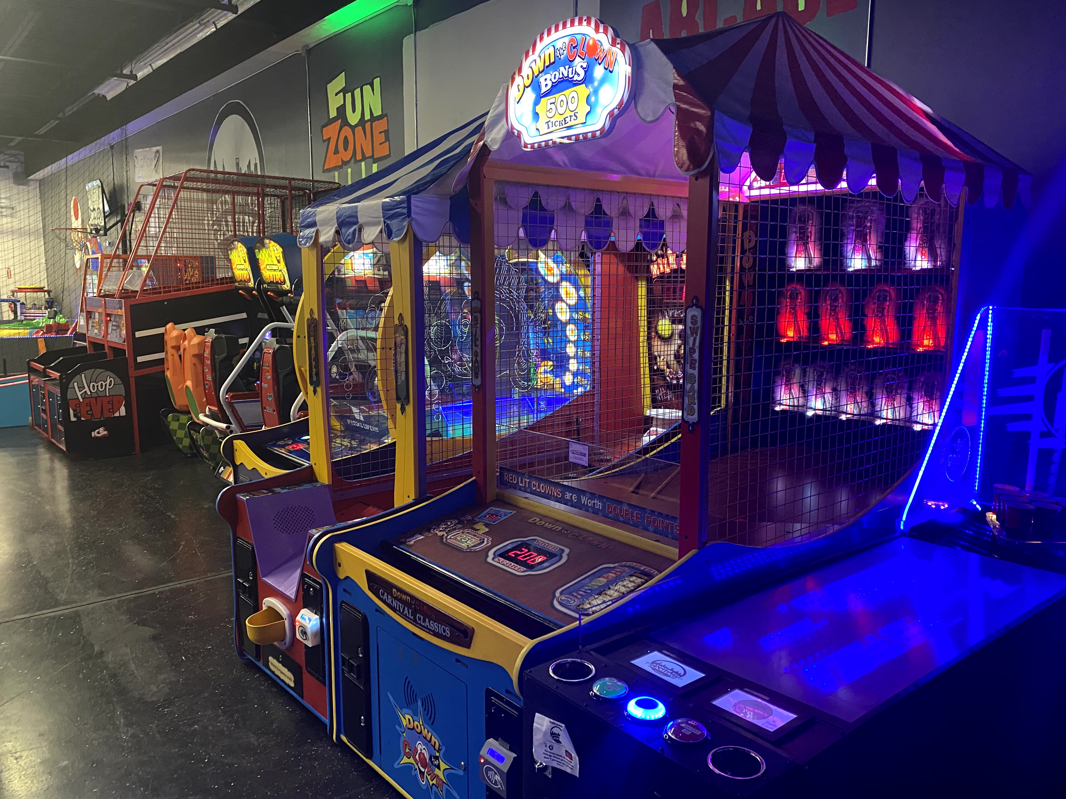 Platinum City Gaming -Bar-Gaming Lounge- Arcade- Nerf Arena-Gellyball-Smash Room -Rage Room-Basketball photo 6